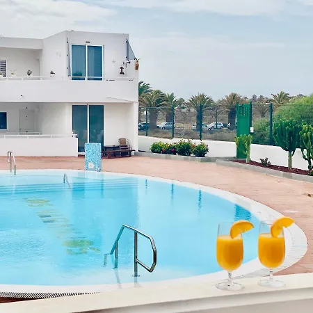 Canaryislandshost I Amanecer Costa Teguise